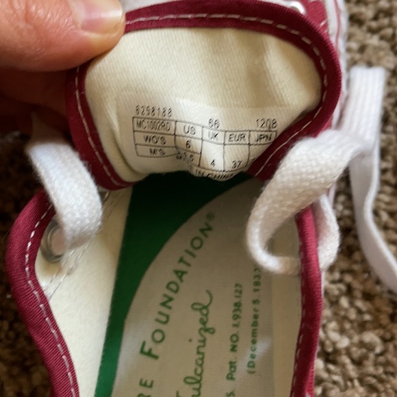 Maroon low top PF Flyer shoes - Picture 4 of 4